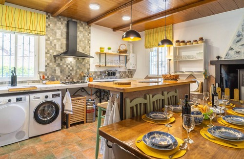 Alhama de Granada House | With breathtaking views in the middle of nature, this spacious and family vacation home with swimmin