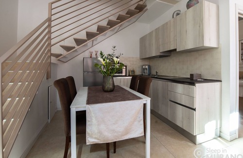 Longa House | With outdoor terrace for family and friends