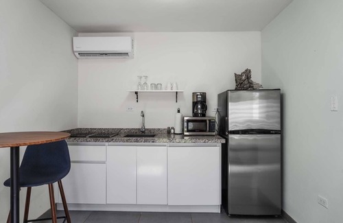 Koyari Apartment | WLR8 - 1BR near Palm Beach - White Lotus Retreat