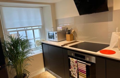 Newington Apartment | WM Garden Cottage
