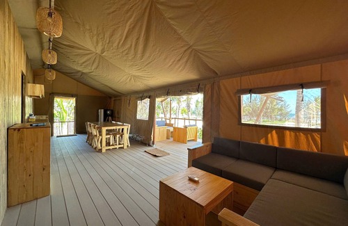Ke Ga Hotel | WoCAL Retreat Ke Ga