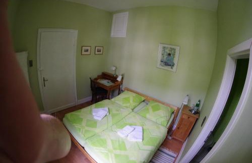 Mainz-Bingen Bed & Breakfast | Wohnen im Burghotel