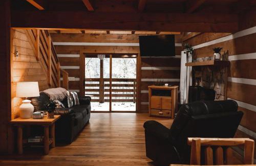 Purlear House | Wolf Creek Cabin at 36 North - Hot Tub