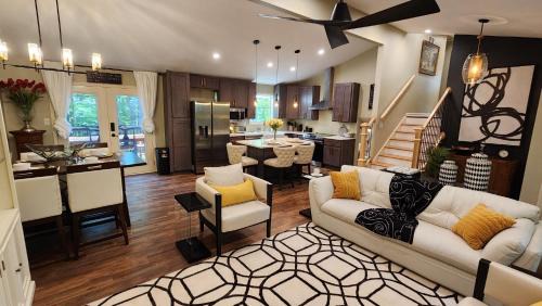 Cliftondale House | Wolf Creek Lodge