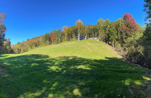 Mars Hill House | WOLF LAUREL AREA ADA Carolina Moon NC COM