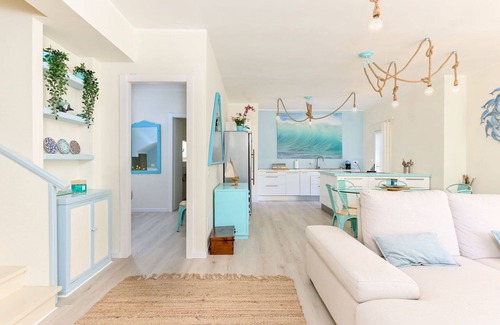 Punta Ala Villa | Wonderful private villa for 10 people with WIFI, A/C, TV, patio and pets allowed