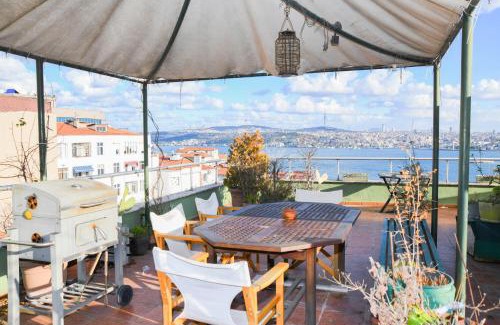 Kabatas Apartment | Wonder Homes- Spectacular View 6BR, 2BA, Rooftop