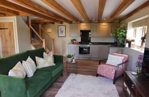 Quedgeley House | Wonderful villa for 2 people with WIFI, terrace, pets allowed and parking