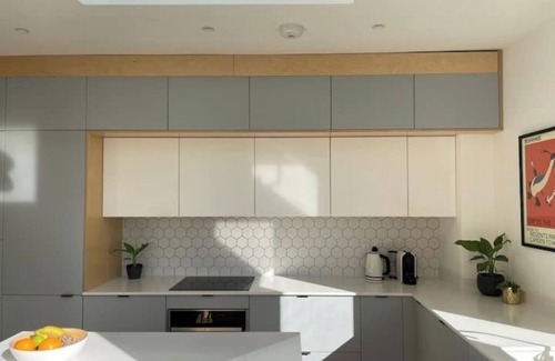 Kilburn Apartment | Wonderful 2 bedroom flat with terrace
