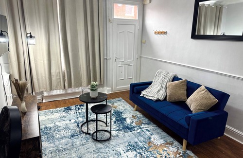 Belle Vue House | Wonderful 2-bedroom house with WiFi and Free Parking in Manchester