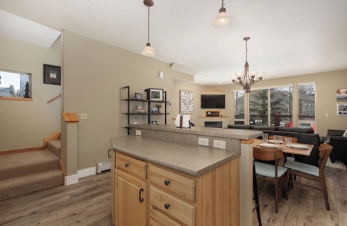 Fraser Condo | Wonderful 3 bedroom views and common area hot tub