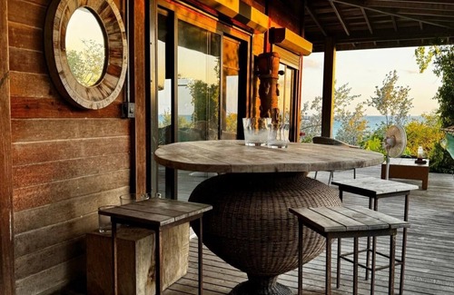 Cat Island House | Wonderful 5-bedroom house on an exquisite private beach with WiFi on Cat Island.