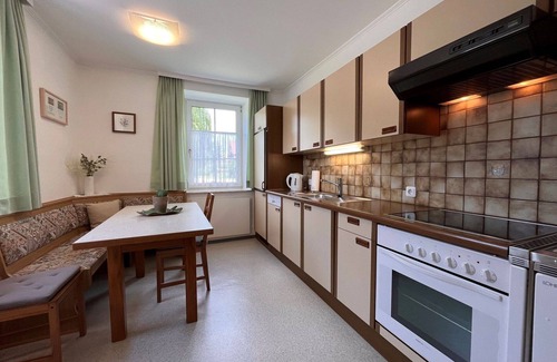 Augsdorf House | Wonderful private villa for 6 people with WIFI, TV, patio and parking