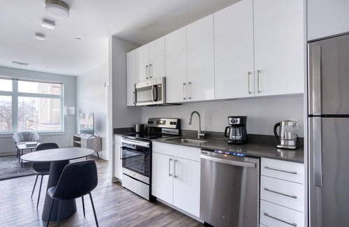 St. Elizabeth's Apartment | Wonderful Brighton 2BR w/Gym & W/D, nr Transport Stops, by Blueground