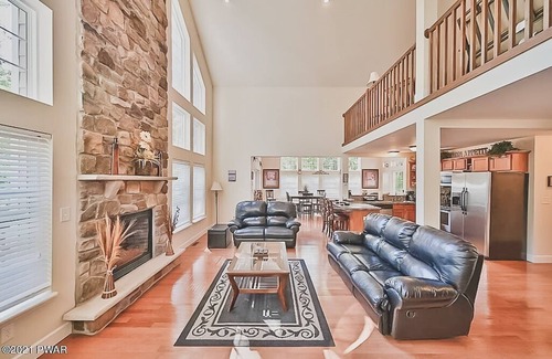 Lackawaxen Ski Chalet | Wonderful cozy 3-bedroom perfect family retreat