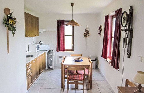 Starkov House | Wonderful villa for 8 people with WIFI, pool, TV, patio, pets allowed, panoramic view and parking