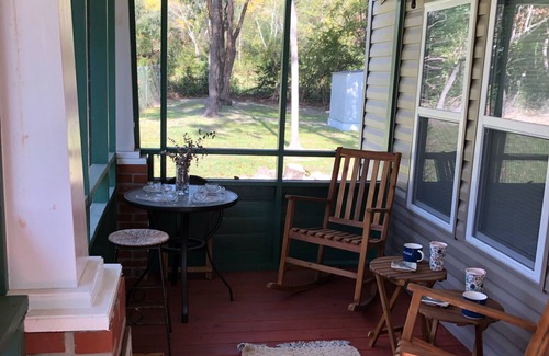 Quincy House | Wonderful Home located on Highway 90 outside of Quincy