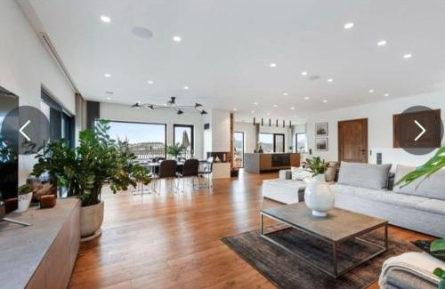 Spjelkavik Villa | Wonderful house in Ålesund city