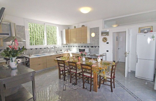 Bobolino Villa | Wonderful villa with private pool, WIFI, hot tub, A/C, TV, terrace, pets allowed and panoramic .