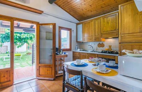 Vada House | Wonderful private villa for 4 people with WIFI, A/C, TV, patio and pets allowed