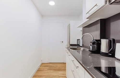Les Corts Apartment | Wonderful Les Corts 3BR w/Balcony, A/C & W/D, by Blueground