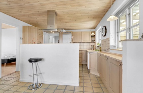 Krik House | Wonderful modern stone cottage near the fjord with great views.