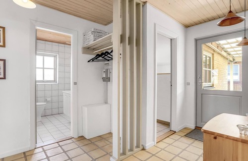 Krik House | Wonderful modern stone cottage near the fjord with great views.