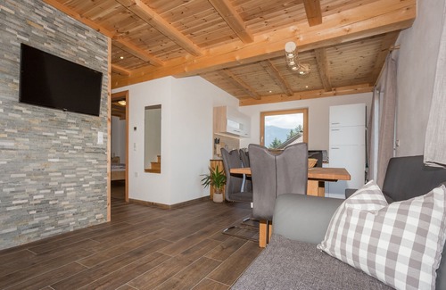 Feldthurns Apartment | Wonderful new apartments with Zirbenholzmöbel -85 m² -Free WIFI.