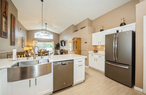 Westridge House | Wonderful Orlando Florida Home in the Manors at Westridge, 20 Minutes To Disney