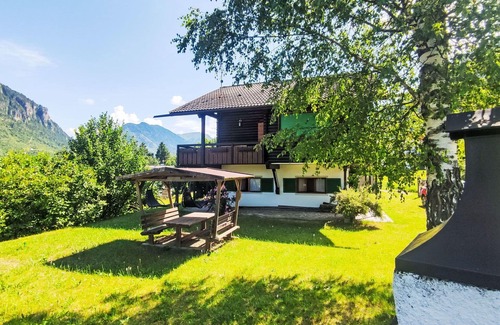 Ziano di Fiemme House | Wonderful private villa for 10 guests with WIFI, TV, patio, pets allowed and parking