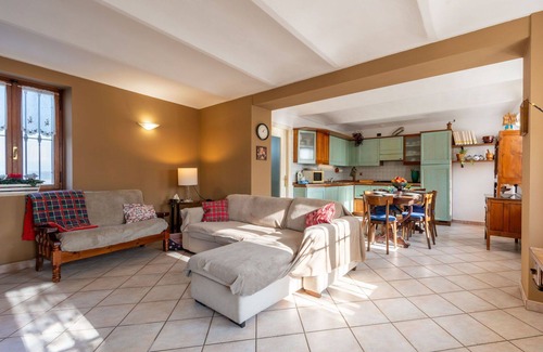Rocca D'Arazzo House | Wonderful private villa for 6 guests with private pool, WIFI, TV, patio, pets allowed and parking