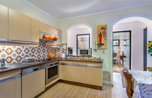 Maria Woerth House | Wonderful private villa for 9 guests with WIFI, TV, terrace, pets allowed and parking
