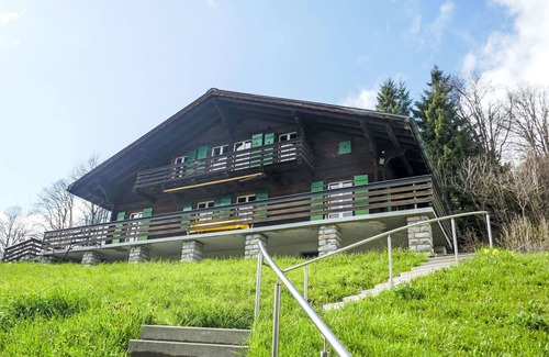 Grindelwald House | Wonderful private villa for 9 guests with WIFI, TV, balcony and pets allowed