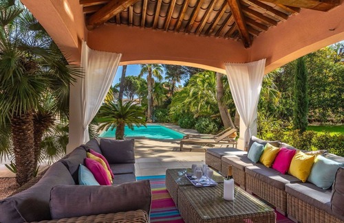 Les Restanques Villa | Wonderful private villa for 8 guests with private pool, WIFI, A/C, TV, terrace and pets allowed