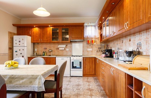 Balatonszarszo House | Wonderful private villa for 9 people with WIFI, private pool, TV, terrace and parking