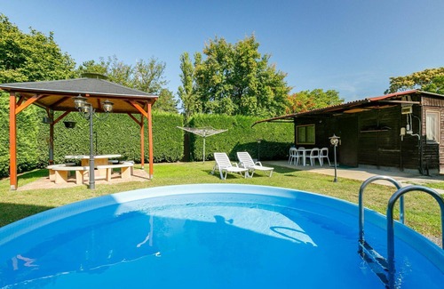 Balatonszarszo House | Wonderful private villa for 9 people with WIFI, private pool, TV, terrace and parking