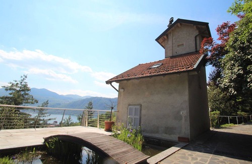 Pettenasco House | Wonderful private villa for 4 guests with patio and parking