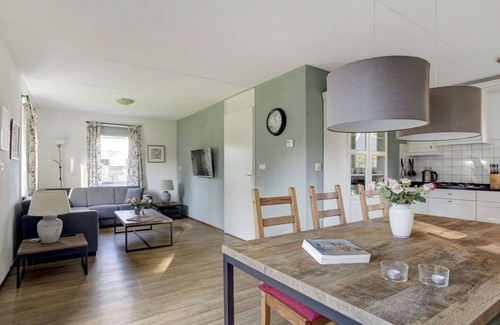 Zonnemaire Villa | Wonderful private villa for 6 guests with WIFI, TV and parking