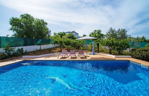 Cerro Grande House | Wonderful private villa for 4 people with WIFI, A/C, private pool, TV and terrace