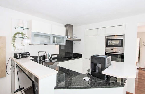 Flaurling House | Wonderful private villa for 2 people with TV, terrace and parking