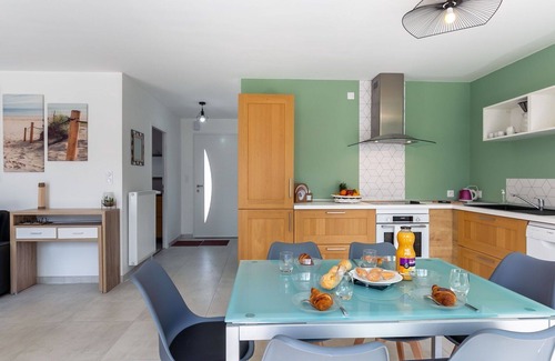 Locquirec House | Wonderful private villa for 4 guests with WIFI, hot tub, TV, terrace and pets allowed