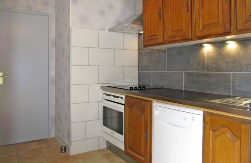 Le Mesnil House | Wonderful private villa for 6 guests with WIFI, TV, terrace, pets allowed and parking