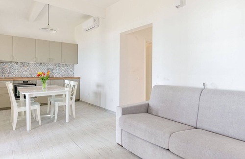 Follonica House | Wonderful private villa for 6 guests with WIFI, A/C, balcony and pets allowed