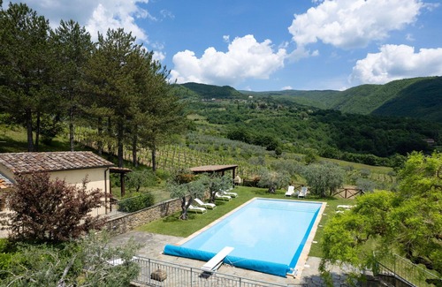 Subbiano Villa | Wonderful private villa with A/C, WIFI, private pool, hot tub, TV, terrace, parking, close to Arezzo