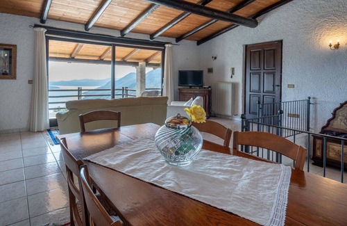 Trarego Viggiona House | Wonderful private villa for 10 guests with WIFI, TV, terrace and parking