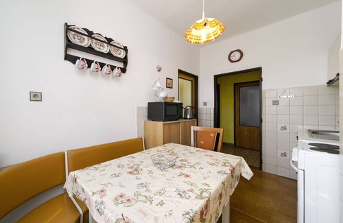 Neurazy House | Wonderful private villa with WIFI, private pool, hot tub, TV, terrace, pets allowed and parking