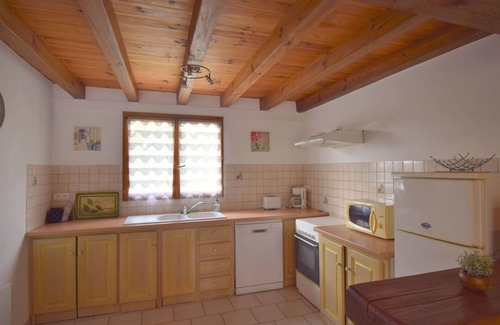 Blanquefort-sur-Briolance Villa | Wonderful private villa with private pool, WIFI, hot tub, TV, terrace, pets allowed and parking