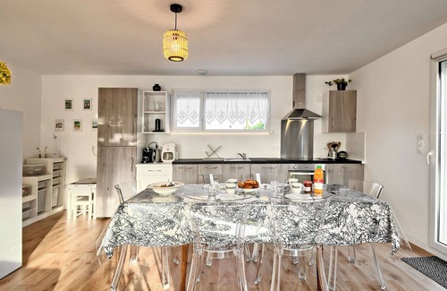 Etables-sur-Mer House | Wonderful private villa for 4 guests with A/C, WIFI, TV and terrace
