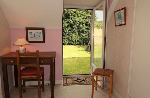Ploumilliau House | Wonderful private villa for 5 people with WIFI, pool, TV and terrace
