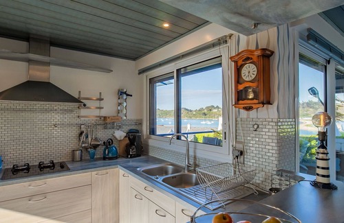 Berven House | Wonderful private villa for 4 guests with WIFI, TV, terrace and parking